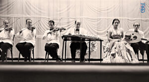 محمد-القصبجي-يعزف في فرقة أم كلثوم-1962