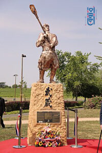 تمثال-ميامتو موساتشي